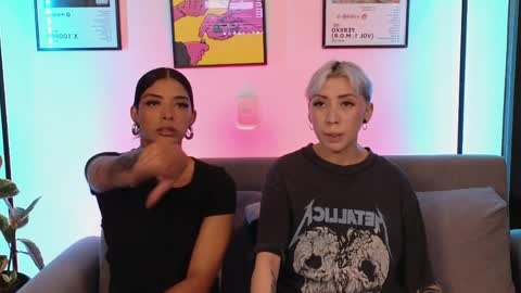 Violet online show from 2, 4, 2026