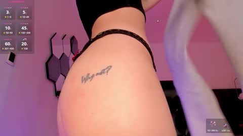 Violett  online show from 4, 2, 2026