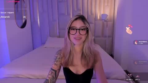 Snapshot of violetthansson chatting on 29, 6, 2026 Violett online show from 29, 6, 2026