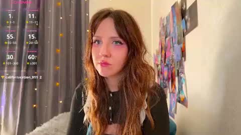 Snapshot of violettmo0n chatting on 25, 6, 2026 Next stream 1522026 400 GMT 3 online show from 25, 6, 2026