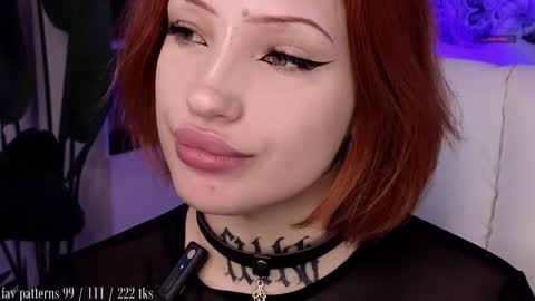 Snapshot of violetvio1ator chatting on 26, 4, 2026 Dommy mommy online show from 26, 4, 2026