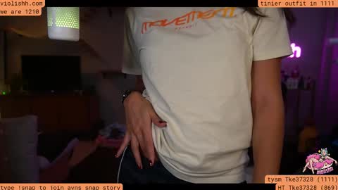 Snapshot of violishh chatting on 14, 11, 2025 follow me on twitter violishh and ig violishh online show from 14, 11, 2025