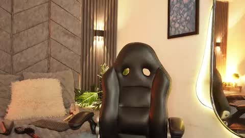 viollettebylyly online show from 8, 1, 2026