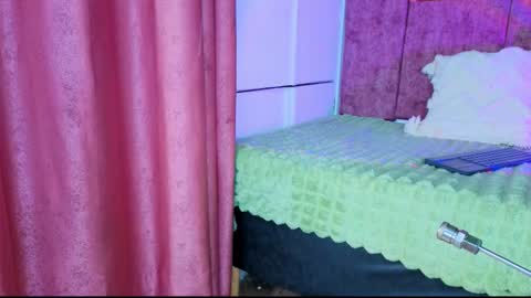 Snapshot of viollettebylyly chatting on 3, 2, 2026 viollettebylyly online show from 3, 2, 2026