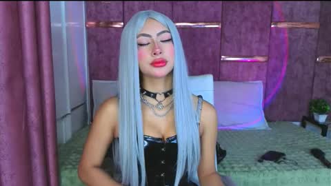 Snapshot of viollettebylyly chatting on 24, 2, 2026 viollettebylyly online show from 24, 2, 2026