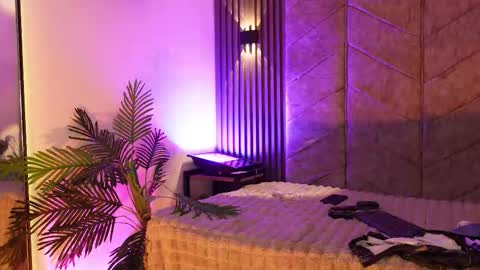 viollettebylyly online show from 14, 3, 2026