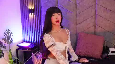 Snapshot of viollettebylyly chatting on 25, 6, 2026 viollettebylyly online show from 25, 6, 2026