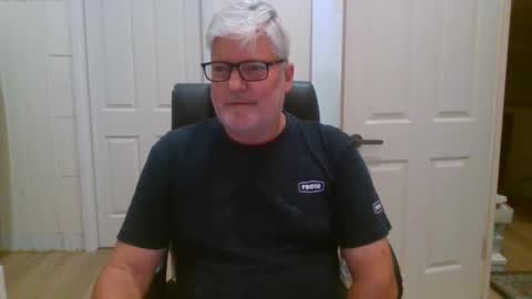 viper654321 online show from 15, 4, 2026