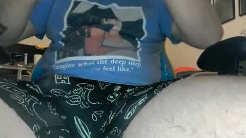 Snapshot of vitalbeach chatting on 8, 3, 2025 vitalbeach online show from 8, 3, 2025