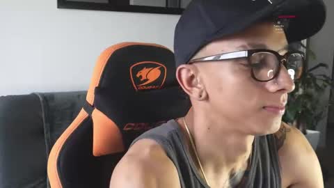 VITO BENZ online show from 26, 10, 2025