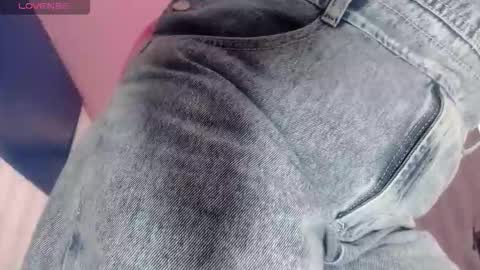 Snapshot of vitoria23_ chatting on 5, 12, 2025 victoria 3 online show from 5, 12, 2025