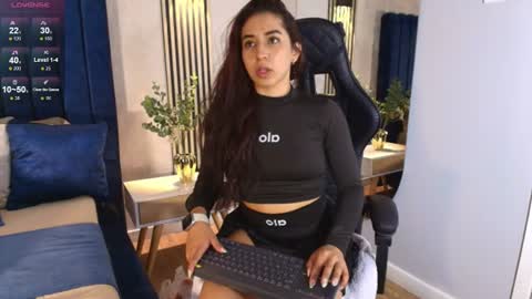 Snapshot of vittoria_conti_ chatting on 8, 7, 2026 vittoria online show from 8, 7, 2026