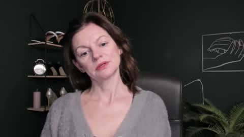 Vivian online show from 24, 10, 2025