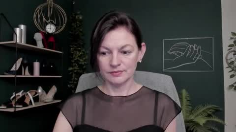 Snapshot of vivian_dream chatting on 15, 12, 2025 Vivian online show from 15, 12, 2025