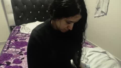 Snapshot of vivian_walt_ chatting on 24, 6, 2026 melissa online show from 24, 6, 2026