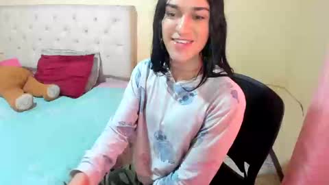 instagram Viviana73215 online show from 7, 1, 2025