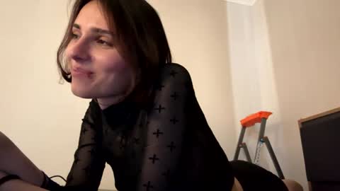 vivianglow online show from 3, 7, 2026