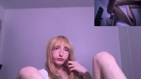 Snapshot of vivianlayxxx chatting on 26, 6, 2026 vivian layy online show from 26, 6, 2026
