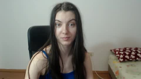 Vivian Gray online show from 1, 1, 2025