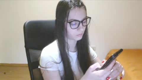 Vivian Gray online show from 9, 2, 2025