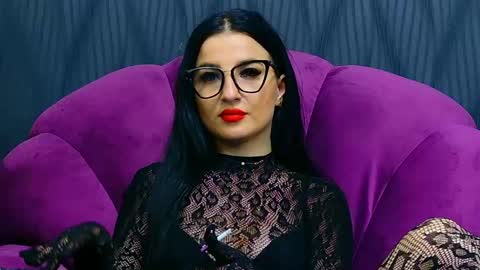 Snapshot of vivianreeve chatting on 23, 5, 2026 Vivian Reeve online show from 23, 5, 2026