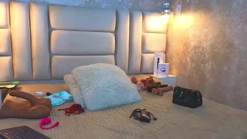 VivianRose online show from 31, 12, 2024