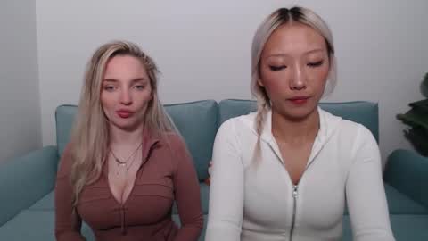 Snapshot of vivianwinters chatting on 21, 11, 2025 vivianwinters online show from 21, 11, 2025