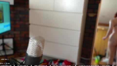 Snapshot of vivid_whit chatting on 20, 3, 2026 Whitney online show from 20, 3, 2026