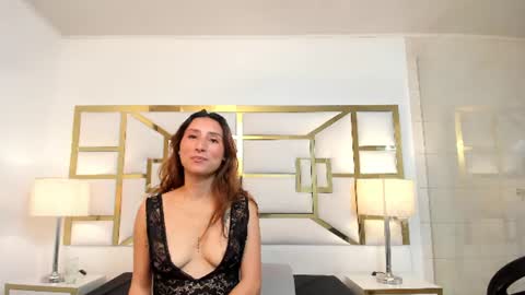 Viviene online show from 15, 7, 2026