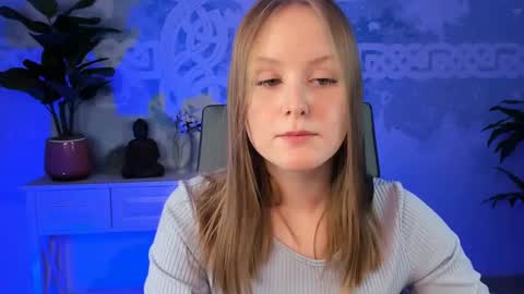Snapshot of vivienleeigh chatting on 1, 3, 2025 Vivien online show from 1, 3, 2025