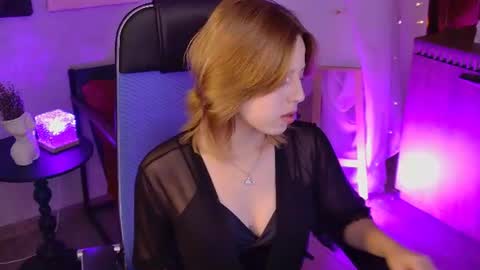 Snapshot of viviennehebert chatting on 12, 7, 2026 Vivienne online show from 12, 7, 2026