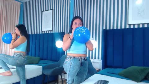 Snapshot of viviennerosette chatting on 25, 11, 2025 Vivian online show from 25, 11, 2025