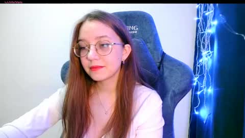 Snapshot of vivivivikkie chatting on 23, 5, 2026 vivivivikkie online show from 23, 5, 2026