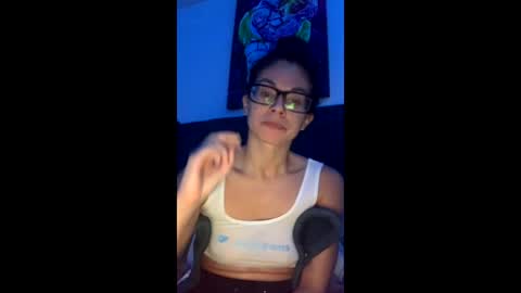 Snapshot of vixenblade chatting on 20, 2, 2026 vixenblade online show from 20, 2, 2026