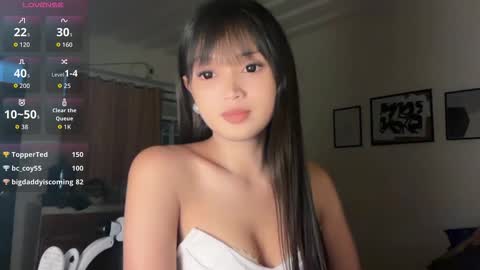 Snapshot of vixendarlingx chatting on 6, 6, 2026 Donna online show from 6, 6, 2026