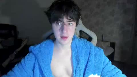 Snapshot of vlad1605 chatting on 25, 4, 2026 Martin online show from 25, 4, 2026