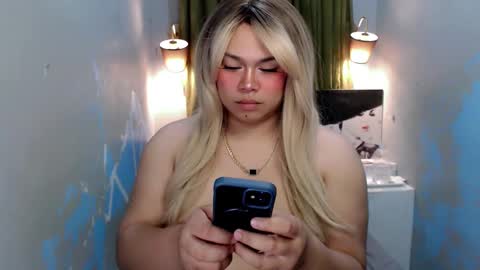 Nathalie online show from 9, 12, 2024