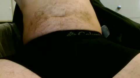 Snapshot of voyeur_qc chatting on 8, 6, 2026 voyeur_qc online show from 8, 6, 2026