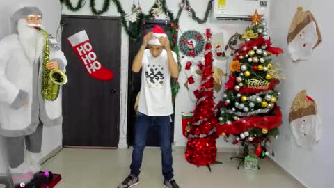 voyeurism_guys online show from 16, 12, 2025