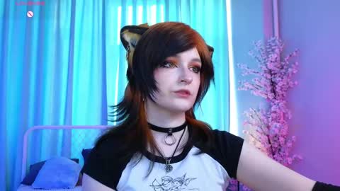 Snapshot of vronnier chatting on 23, 5, 2026 vronnier online show from 23, 5, 2026