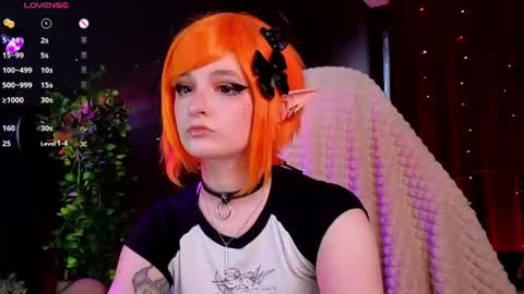 Snapshot of vronnier chatting on 2, 7, 2026 vronnier online show from 2, 7, 2026