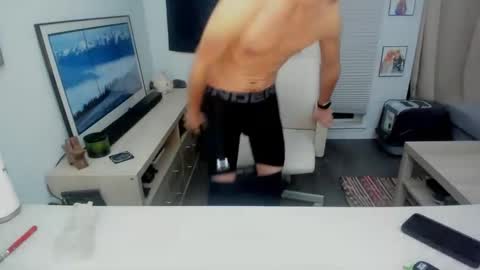 Snapshot of vulgaralex320 chatting on 4, 2, 2025 Vulgaralex320 online show from 4, 2, 2025
