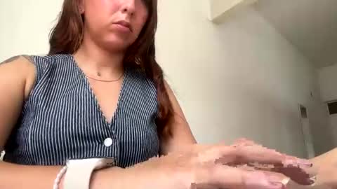 Snapshot of vv_valvale chatting on 16, 7, 2026 vv_valvale online show from 16, 7, 2026