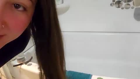 Walnut4u online show from 13, 1, 2025