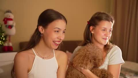 Snapshot of wanda_robinson chatting on 20, 12, 2025 Wendy. Hello Honeys Ill see you 2nd 5th 7th this week love you3 online show from 20, 12, 2025