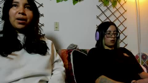 Waningrose  Lu online show from 23, 7, 2026