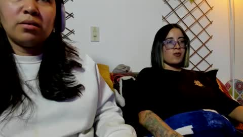 Waningrose  Lu online show from 23, 7, 2026