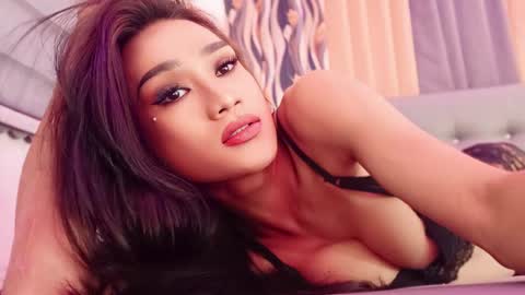 Snapshot of wantedsugar_ chatting on 6, 3, 2025 Galems online show from 6, 3, 2025