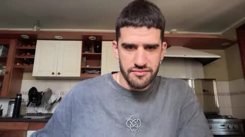 Snapshot of wat___sapbody chatting on 15, 12, 2025 wearetwo online show from 15, 12, 2025