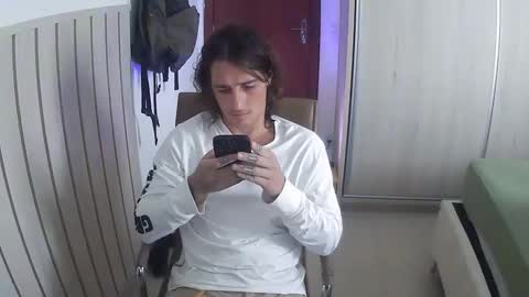 Snapshot of wave_boyy chatting on 3, 6, 2026 wave_boyy online show from 3, 6, 2026
